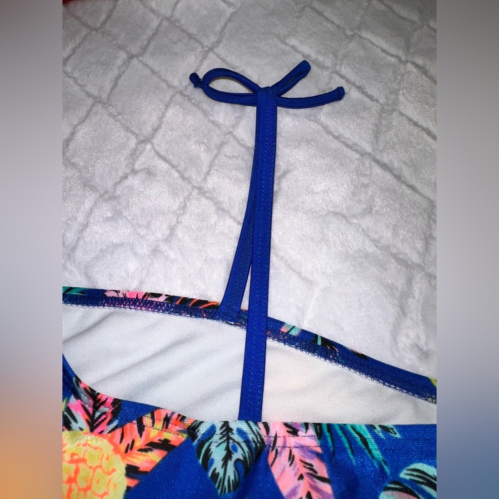 💙🌴NWT SWIM TOP - Picture 4 of 6